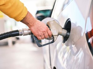 4 mitos sobre el ahorro de combustible