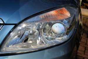 car headlights 235729 1280